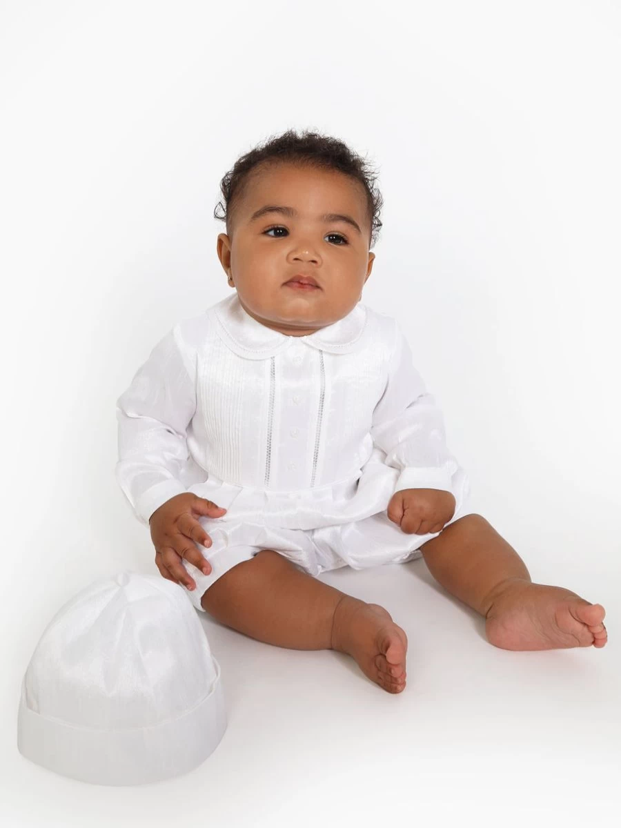 "Sarah Louise Baby Boys White Romper and Hat Set – Newborn Outfit"