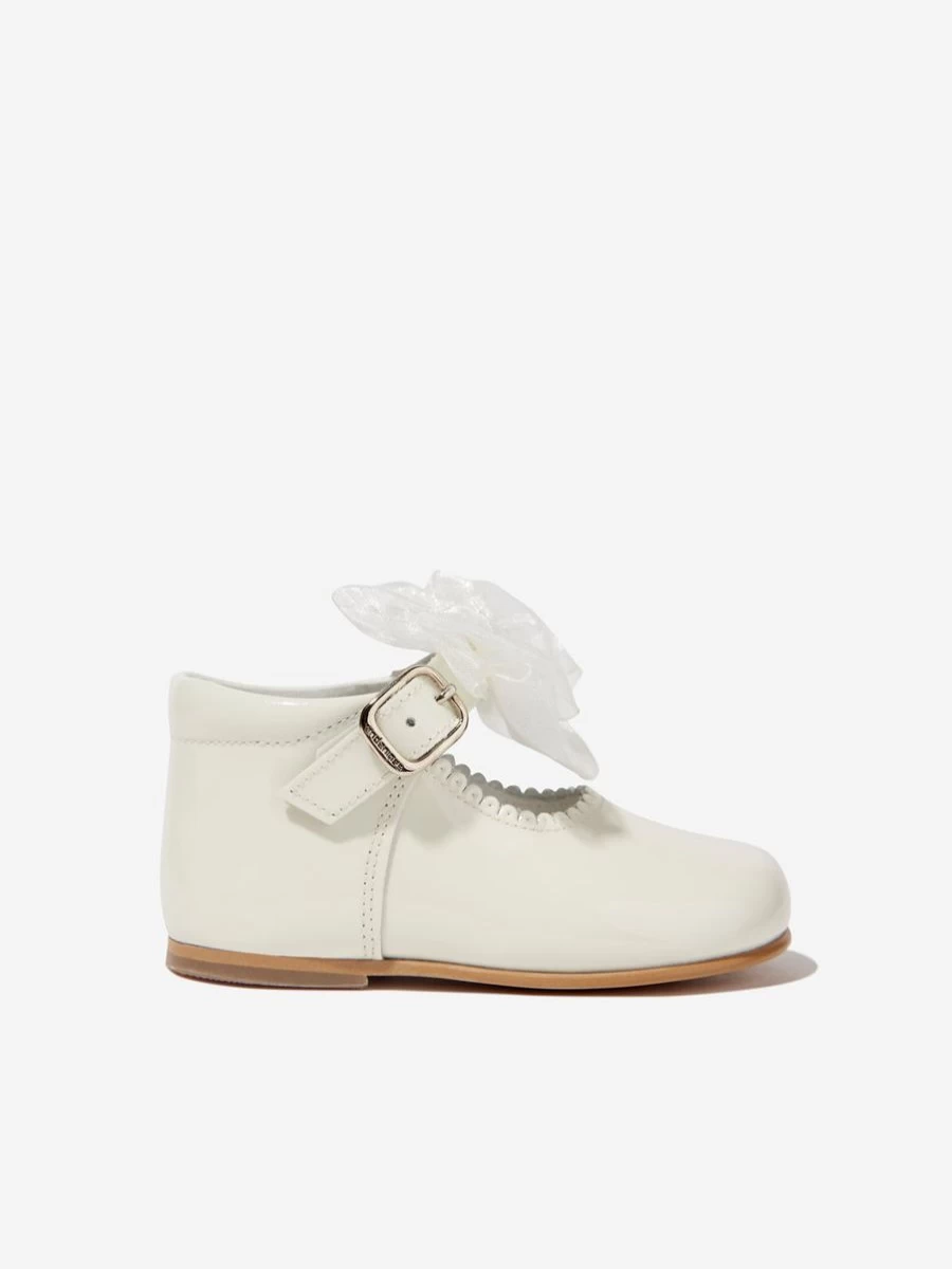Andanines Baby Girls Ivory Mary Jane Shoes With Bow - Classic Comfort First Walkers