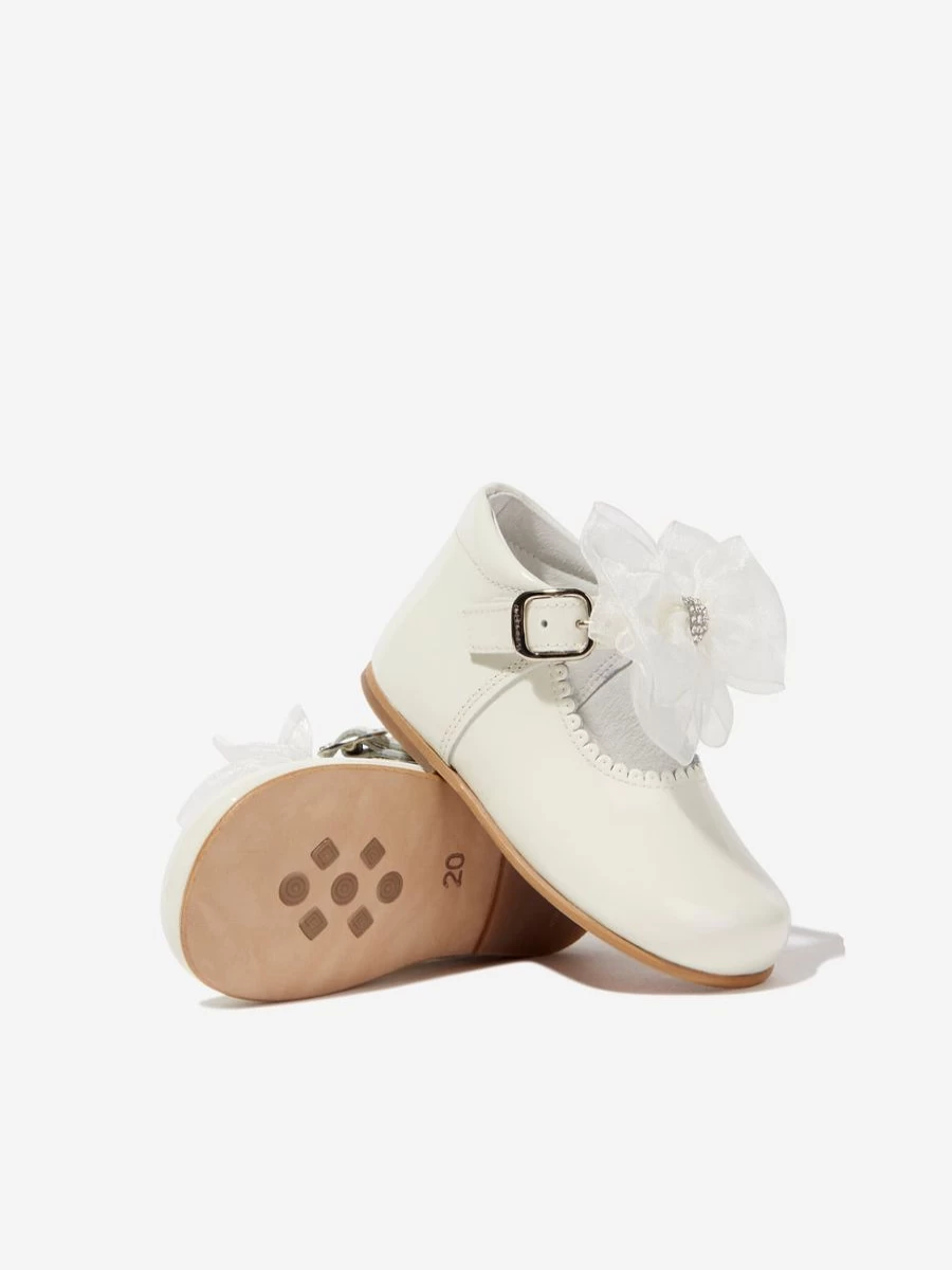 Andanines Baby Girls Ivory Mary Jane Shoes With Bow - Classic Comfort First Walkers