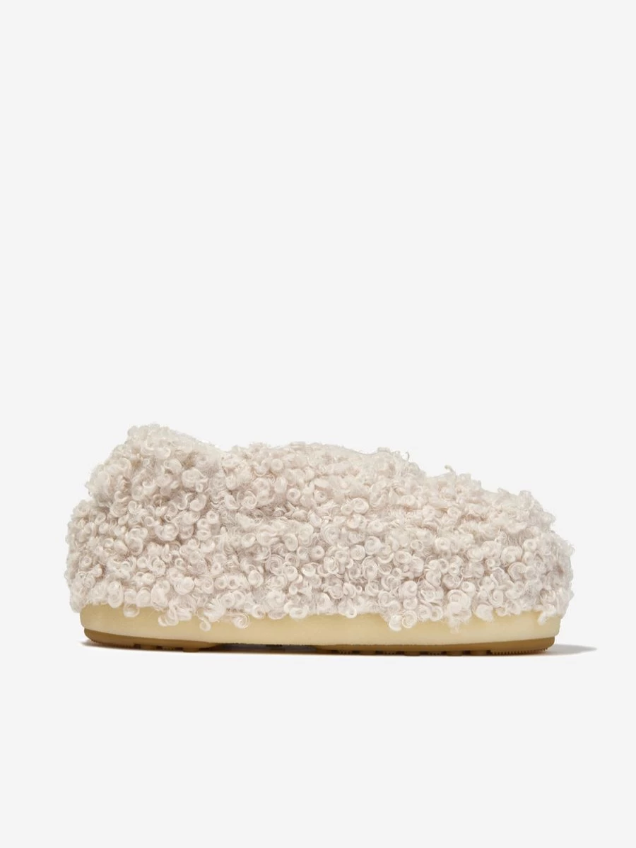 Moon Boot Boys' Ivory Faux Curly Sandals for Kids