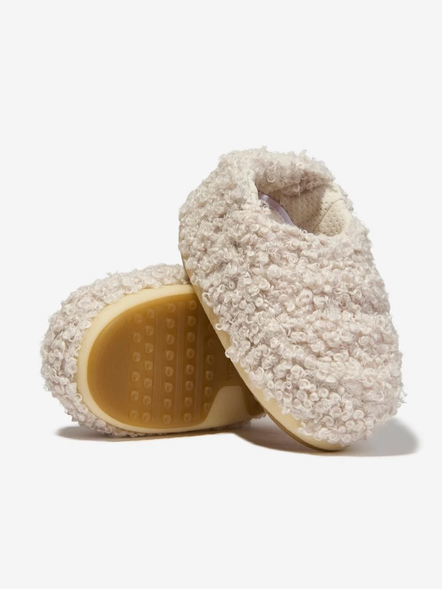 Moon Boot Boys' Ivory Faux Curly Sandals for Kids